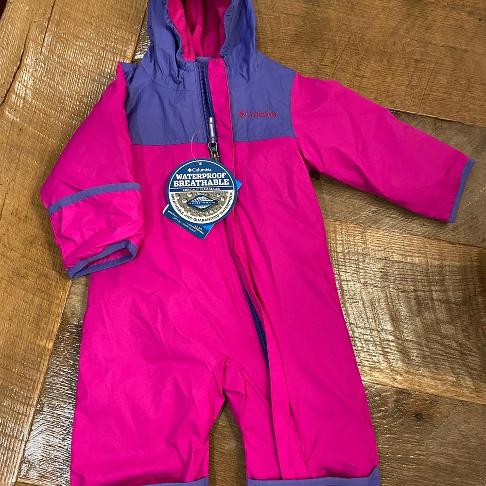 Columbia Waterproof Breathable Size 3-6 months snow suit